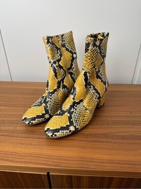 Aldo Yellow & Black Snake-Print Ankle Boots